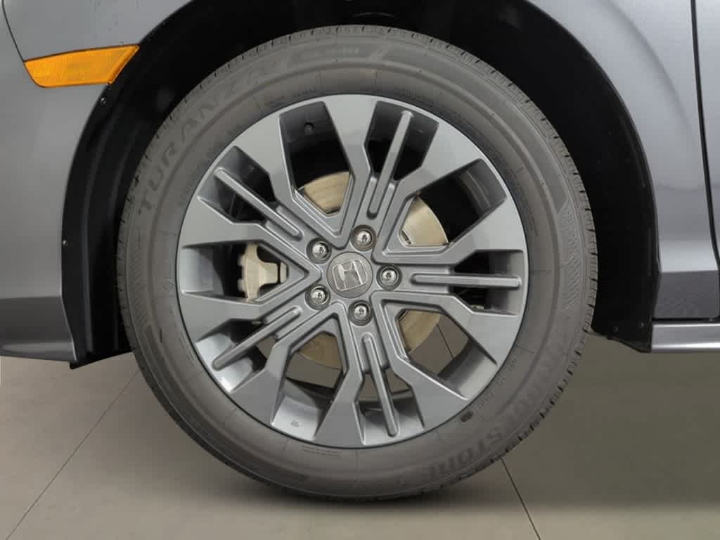 Thumbnail: 2026 Honda Odyssey - 8