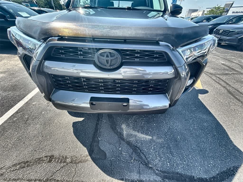 Thumbnail: 2019 Toyota 4Runner - 10