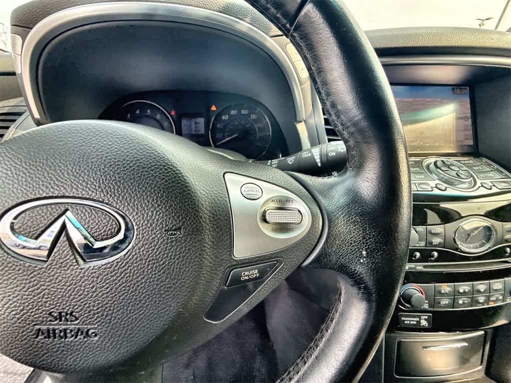 Thumbnail: 2014 INFINITI QX70 - 22