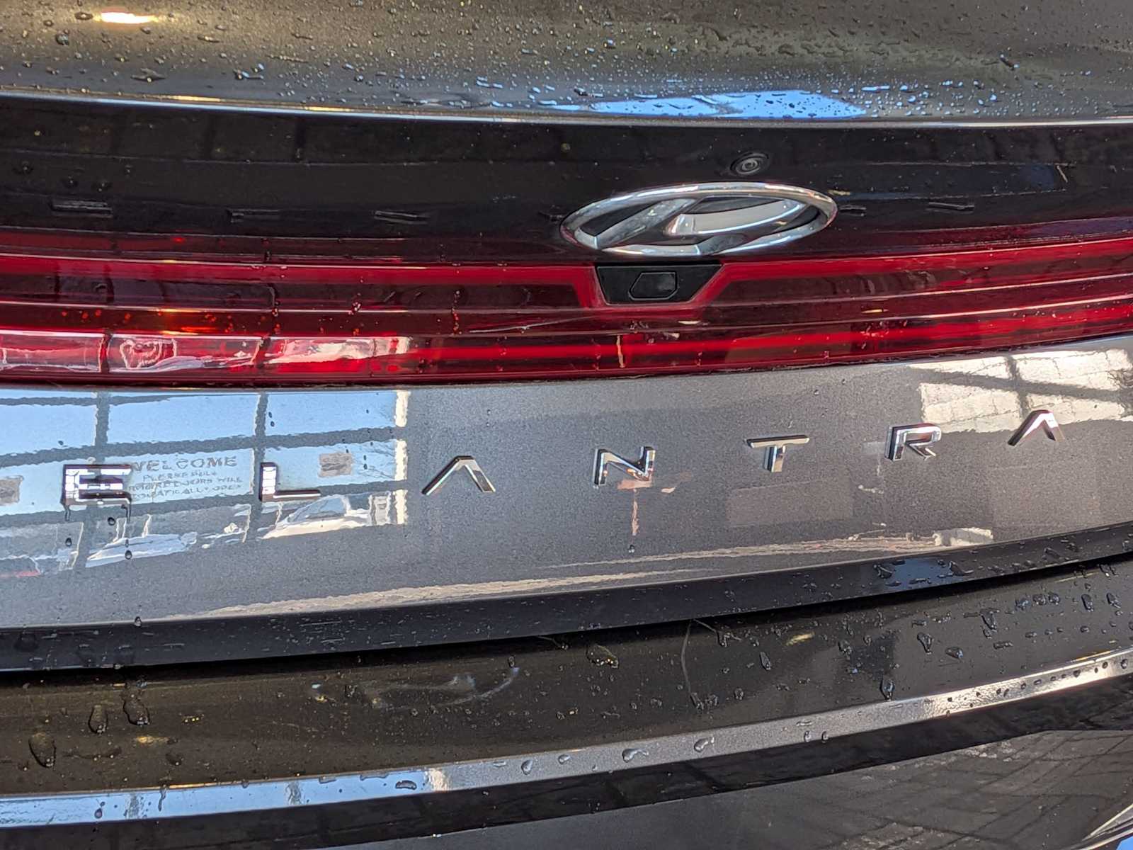 Thumbnail: 2021 Hyundai Elantra - 12