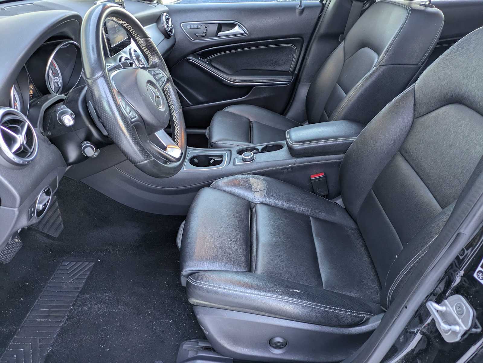 Thumbnail: 2017 Mercedes-Benz GLA - 15