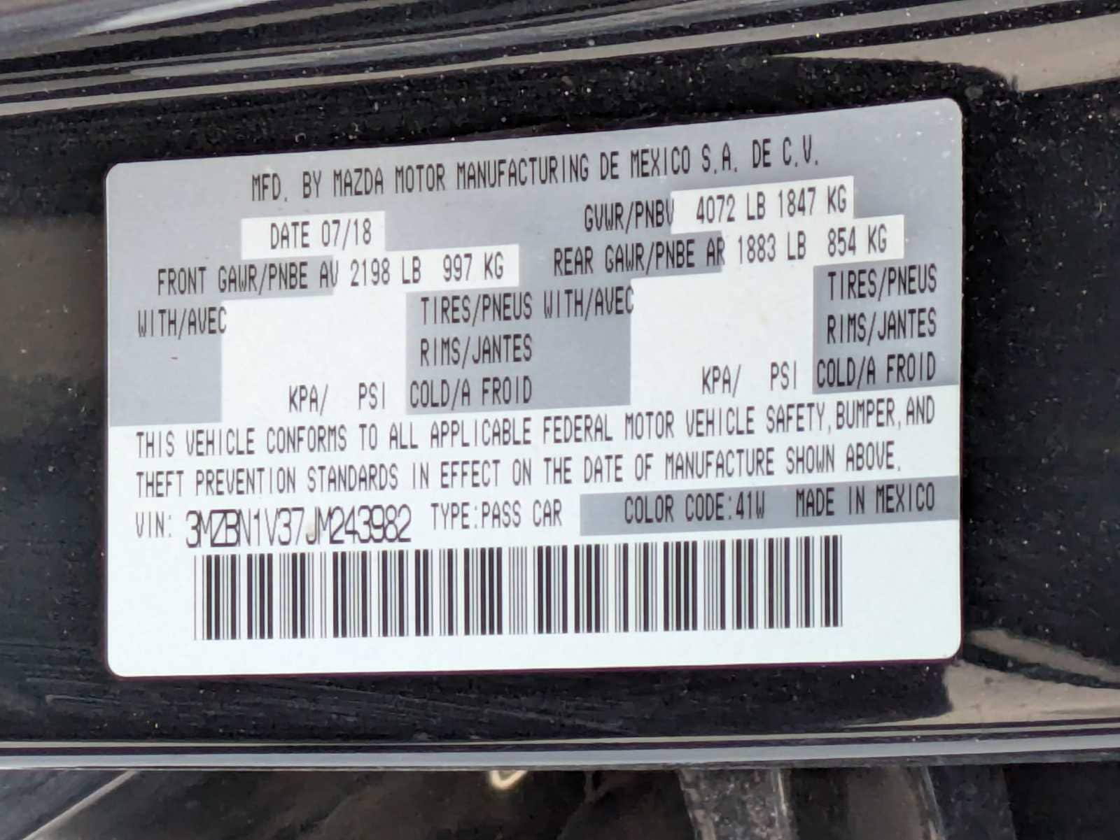 Thumbnail: 2018 Mazda Mazda3 - 32