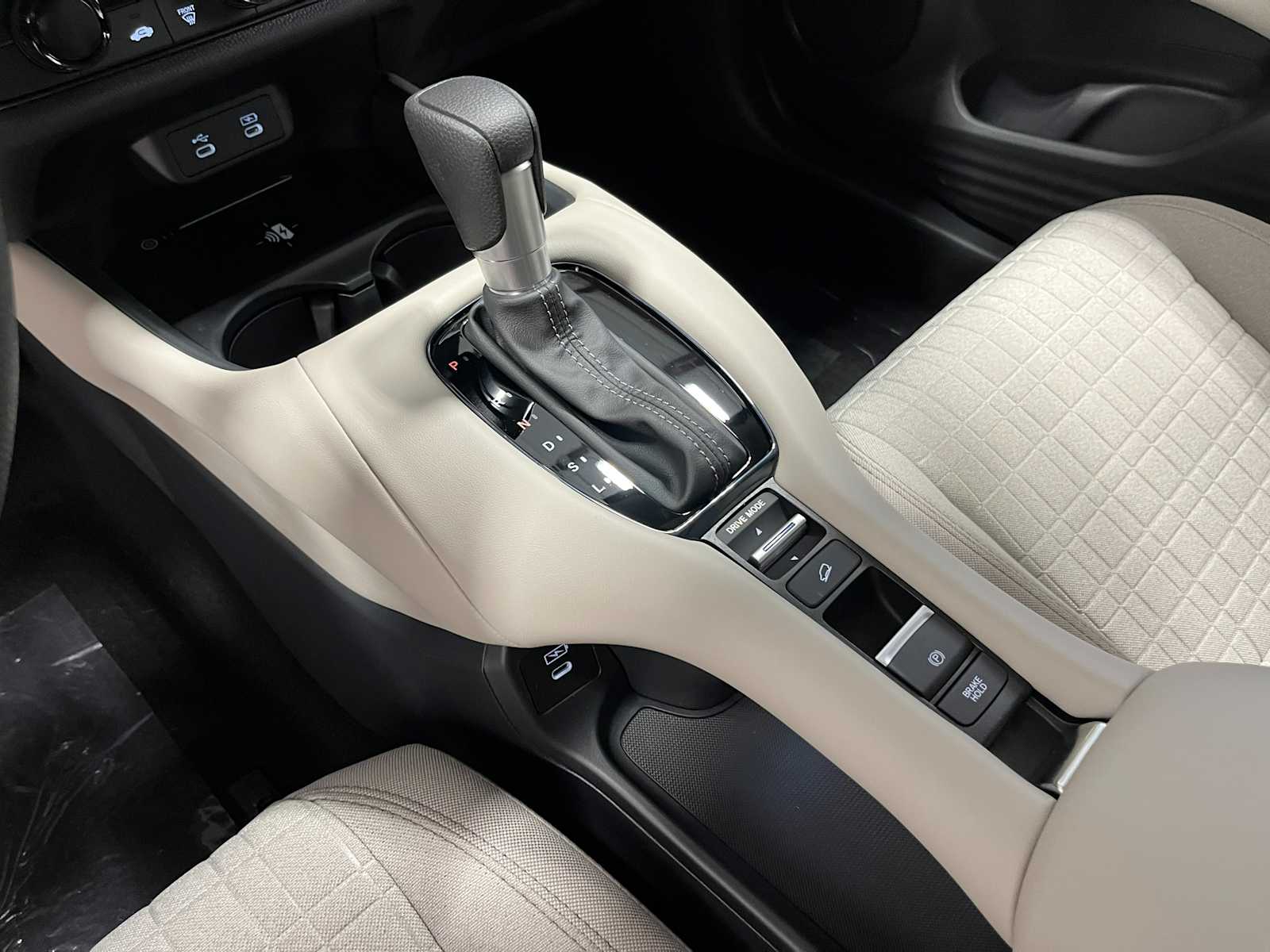 Thumbnail: 2026 Honda HR-V - 20