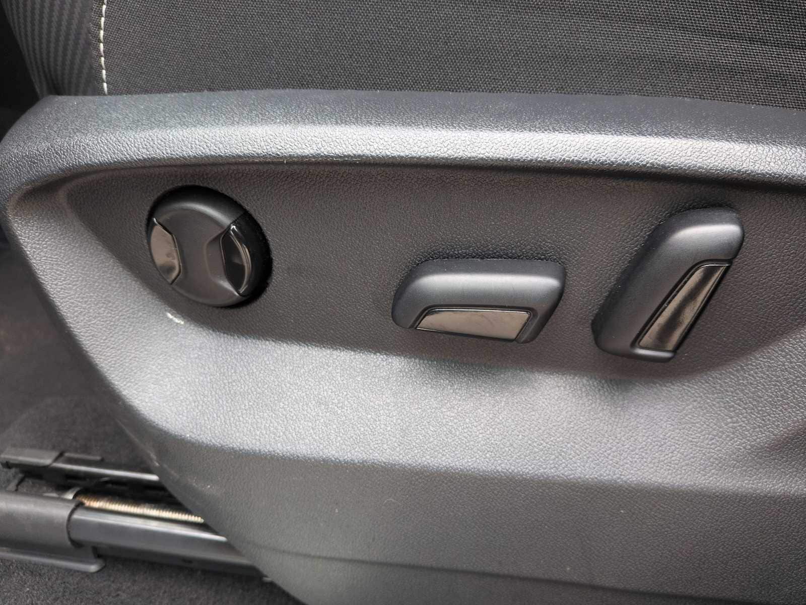 Thumbnail: 2025 Volkswagen Atlas - 17