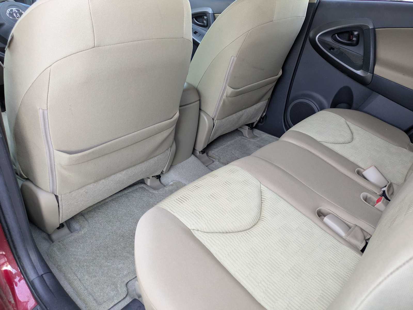 Thumbnail: 2011 Toyota RAV4 - 15