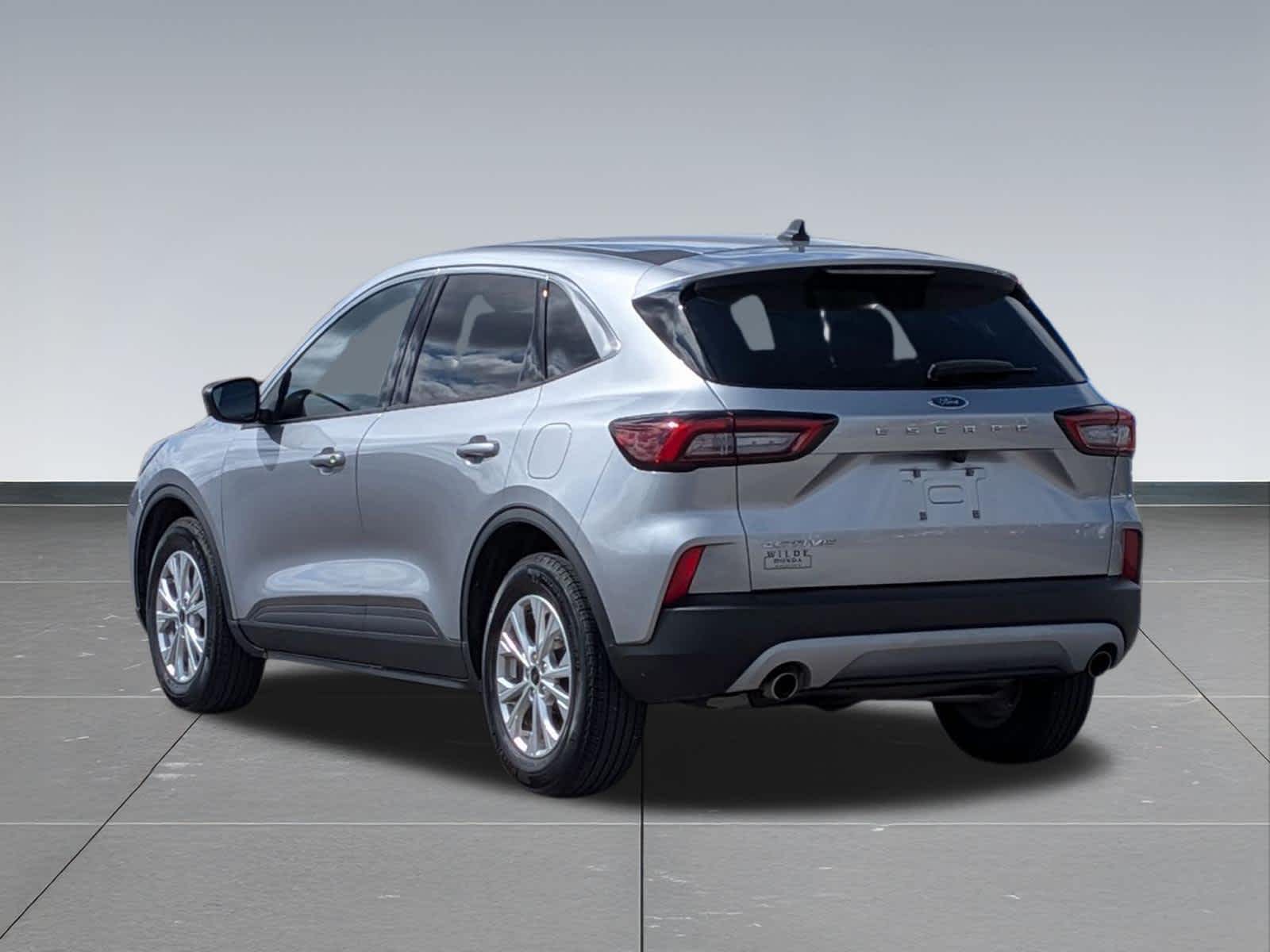 Thumbnail: 2023 Ford Escape - 3