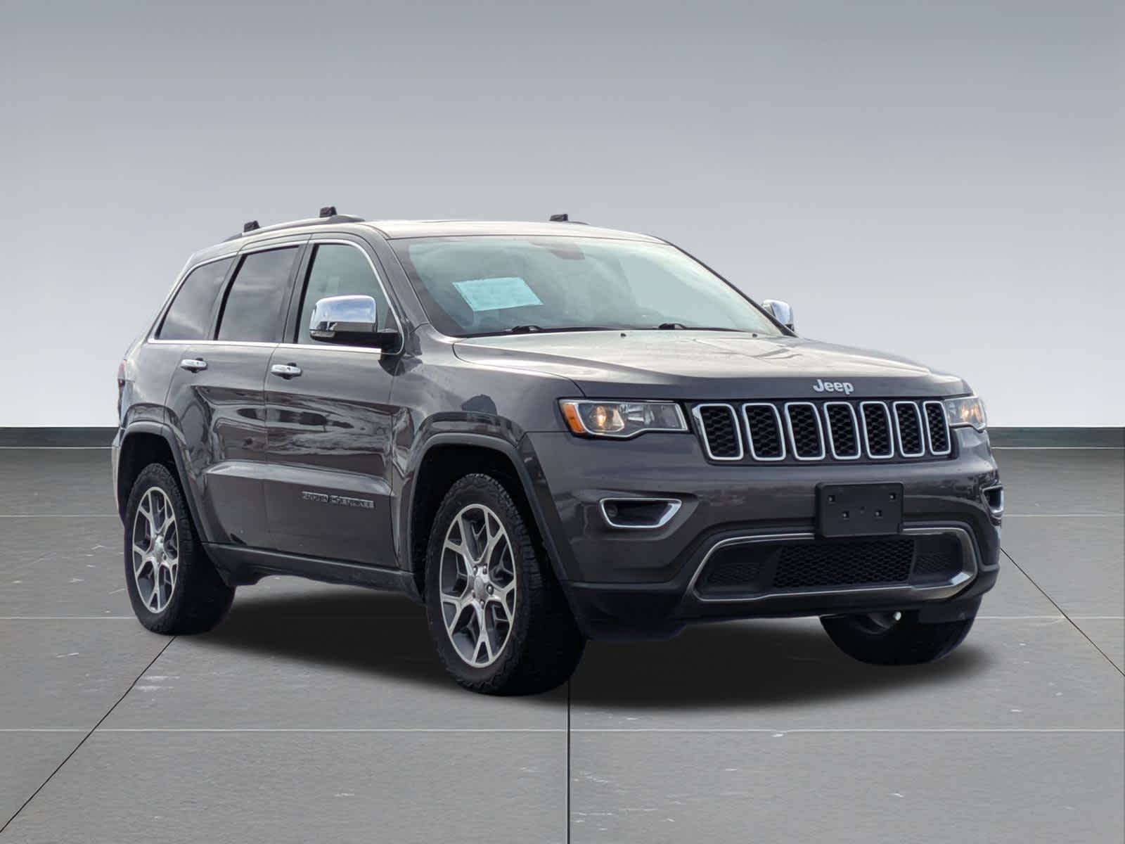 Thumbnail: 2020 Jeep Grand Cherokee - 8