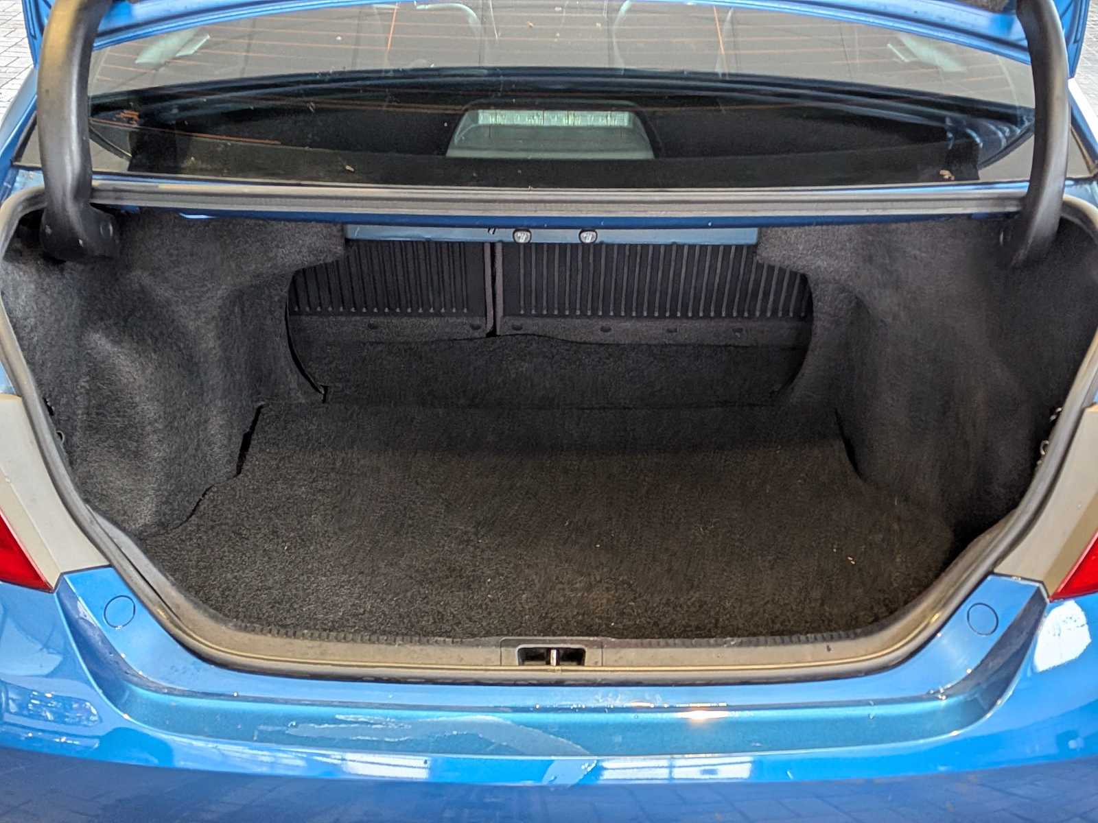 Thumbnail: 2016 Toyota Camry - 32