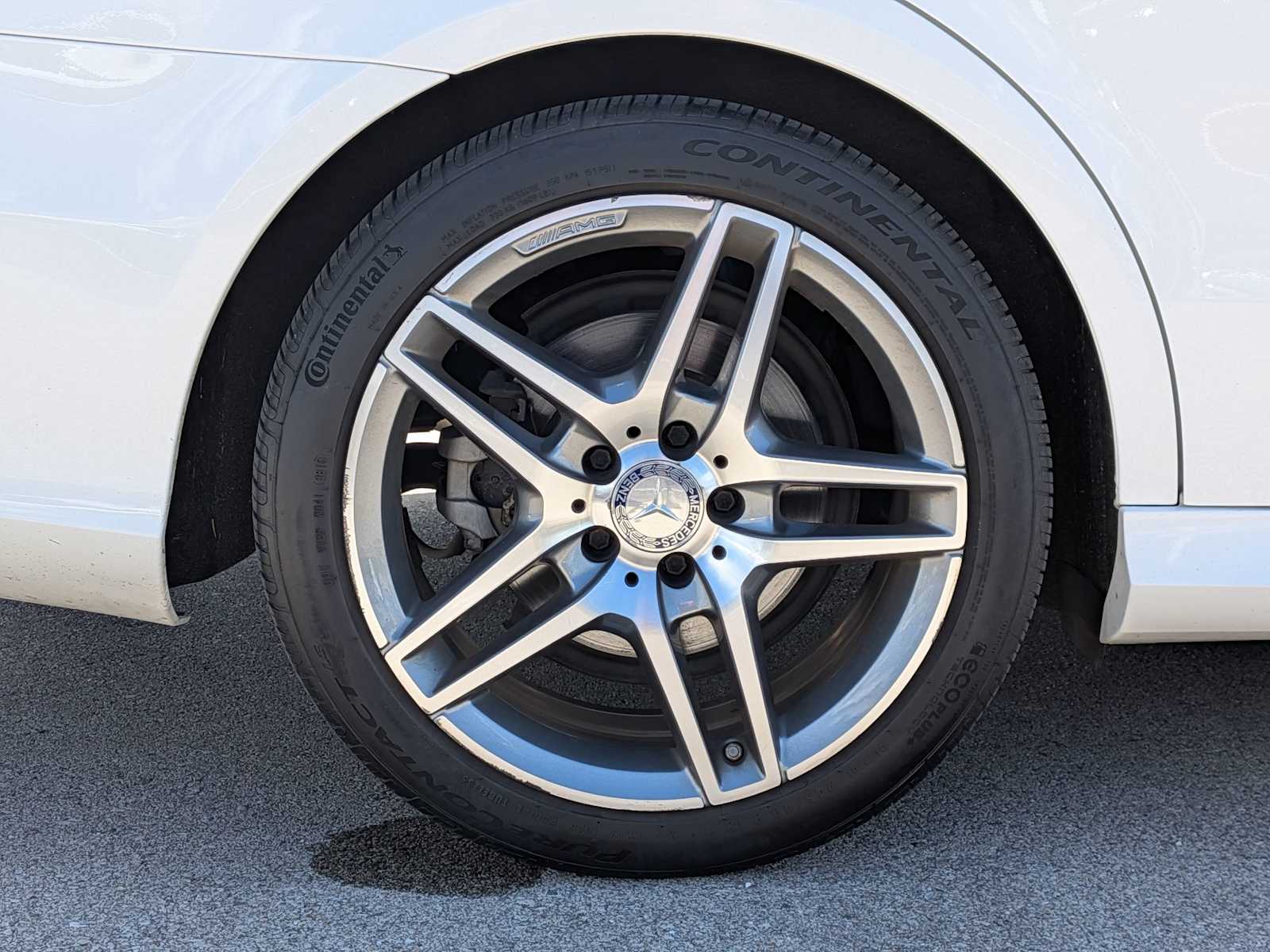 Thumbnail: 2014 Mercedes-Benz E-Class - 12