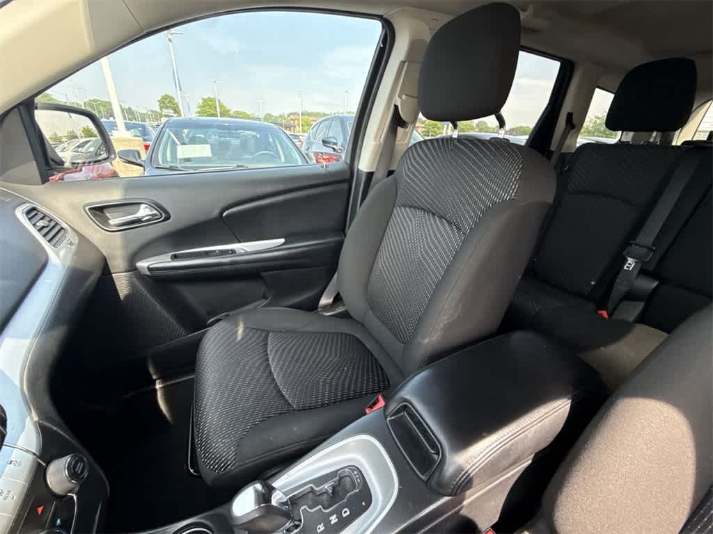 Thumbnail: 2019 Dodge Journey - 21