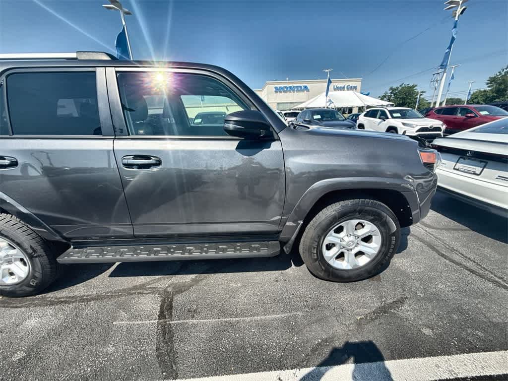 Thumbnail: 2019 Toyota 4Runner - 8