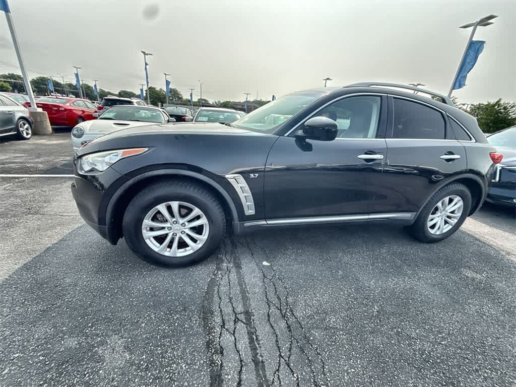 Thumbnail: 2014 INFINITI QX70 - 2
