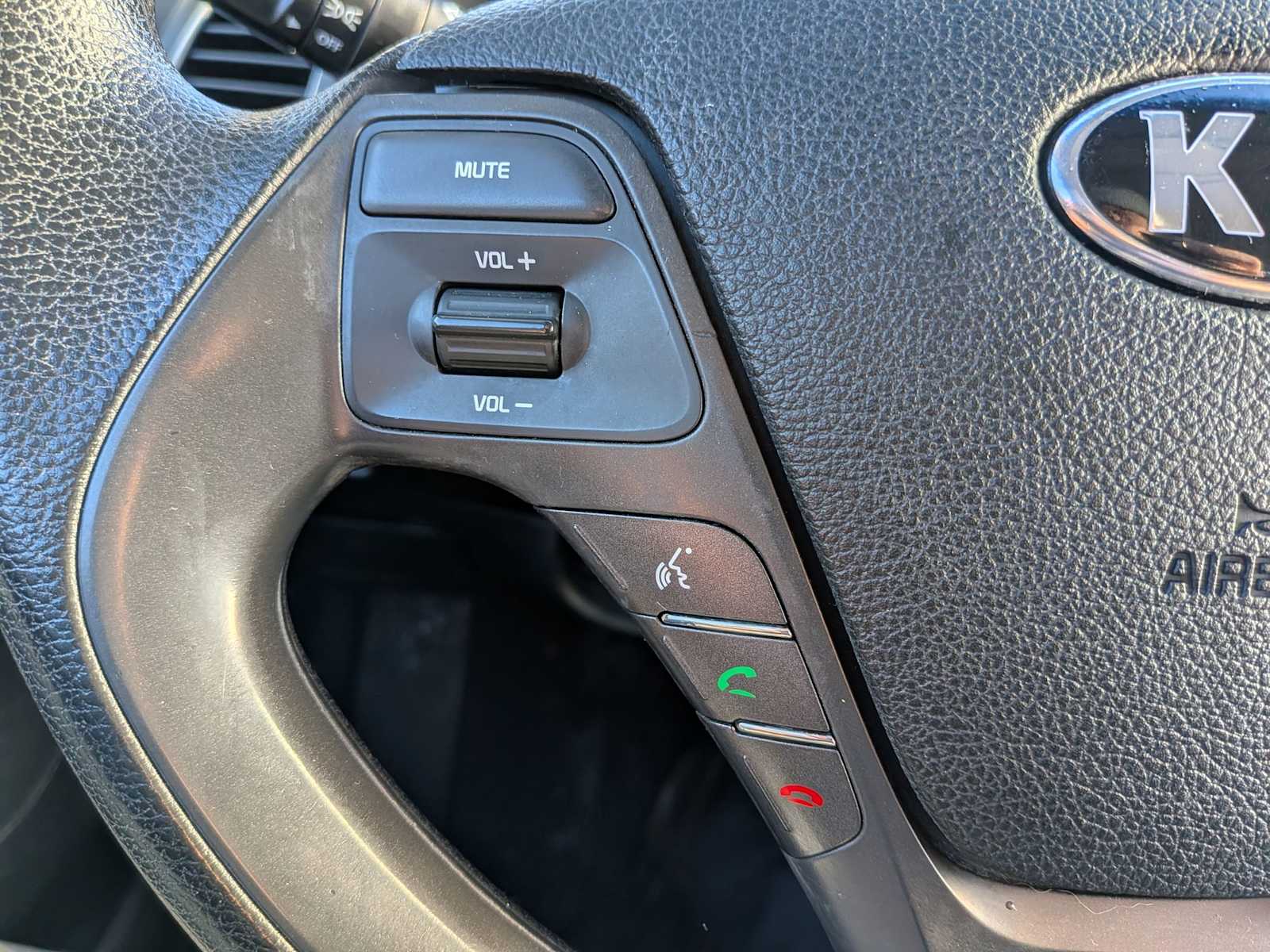 Thumbnail: 2017 Kia Forte - 19