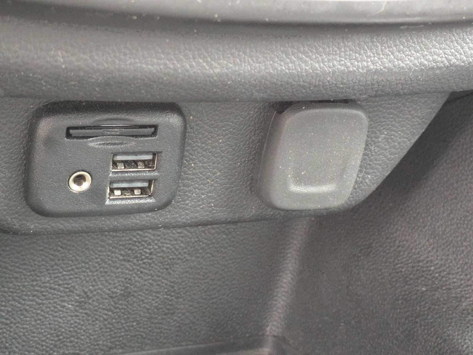 Thumbnail: 2020 Chevrolet Traverse - 33