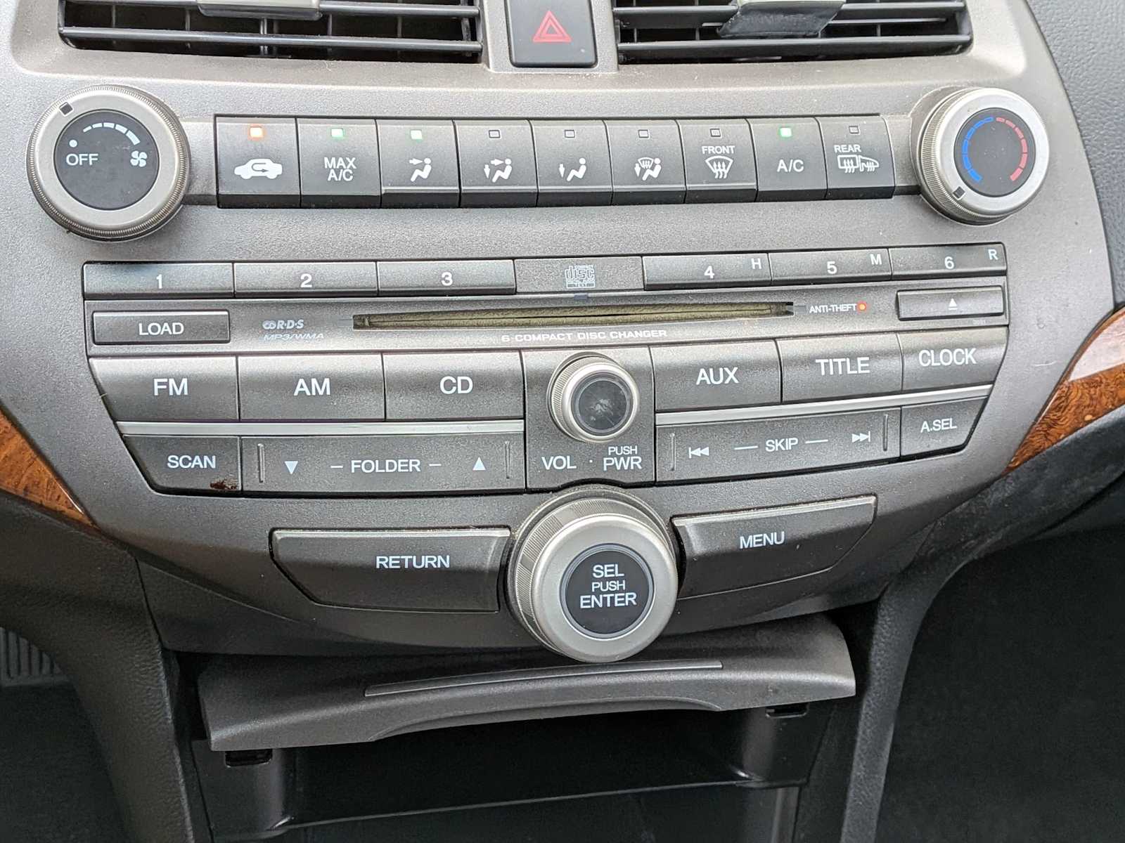 Thumbnail: 2011 Honda Accord - 28