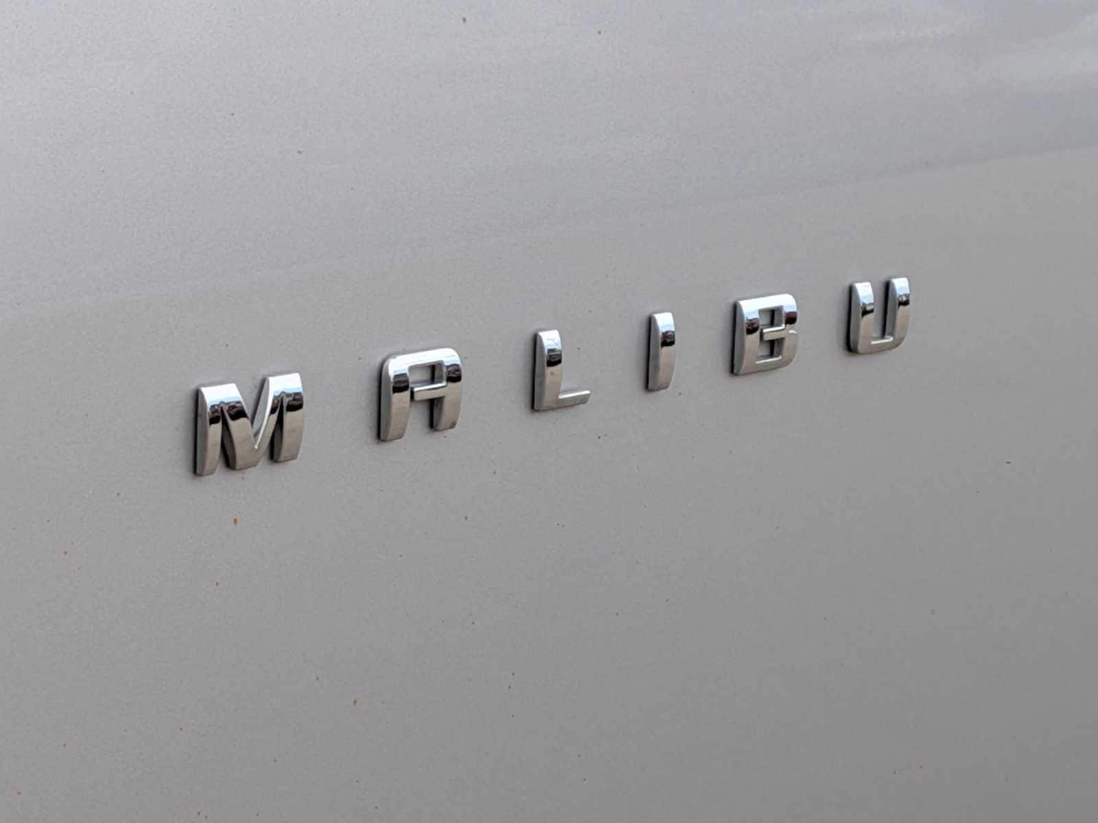 Thumbnail: 2020 Chevrolet Malibu - 11