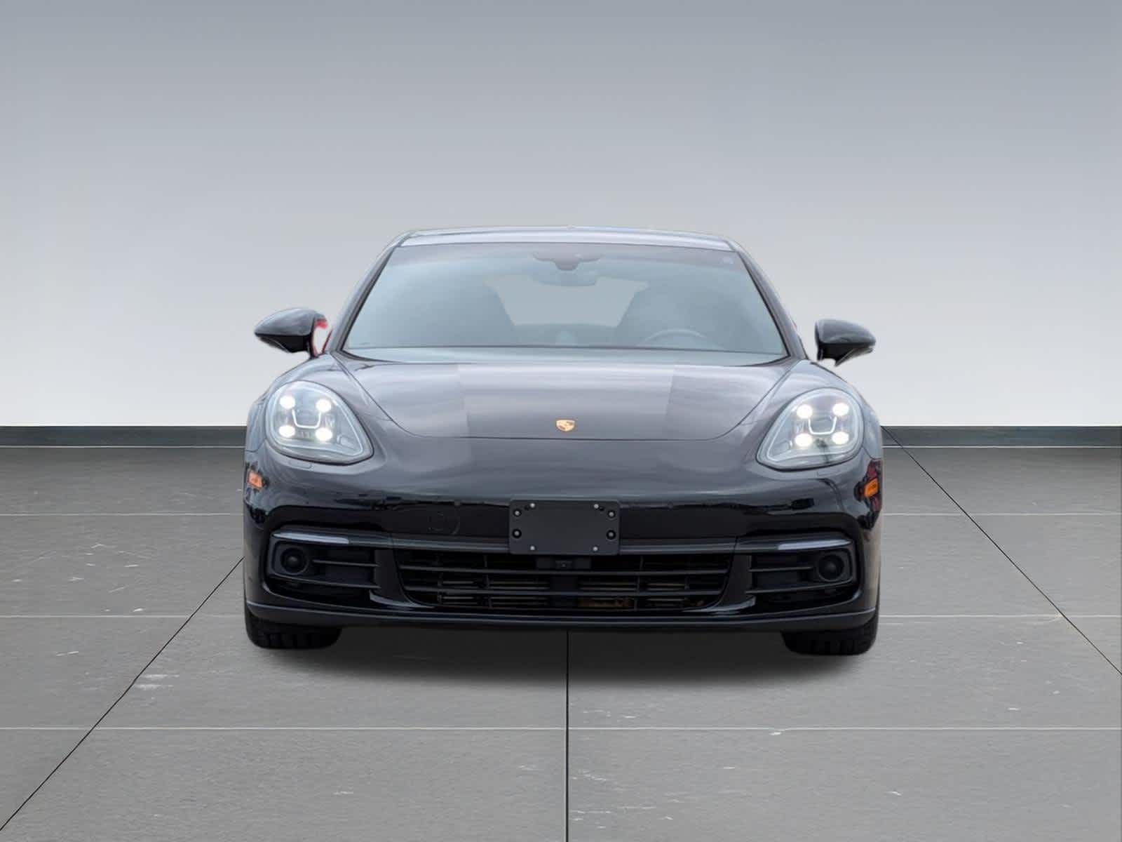 Thumbnail: 2017 Porsche Panamera - 8