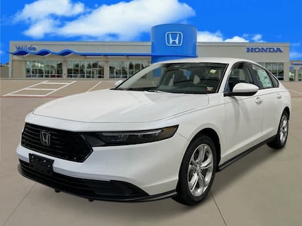 Shop New 2025 Honda Accord LX Sedan For Sale or Lease Near Milwaukee