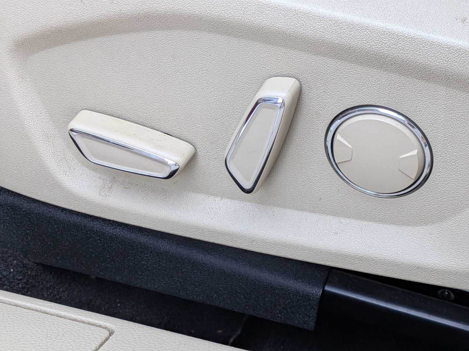 Thumbnail: 2014 Ford Fusion - 15