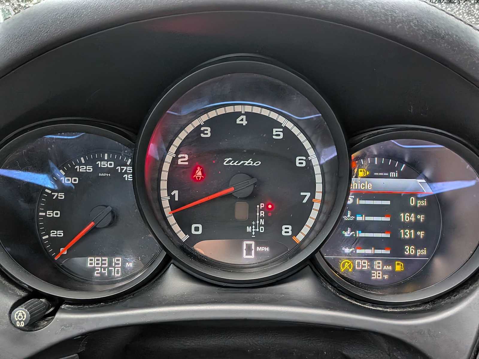 Thumbnail: 2016 Porsche Macan - 33