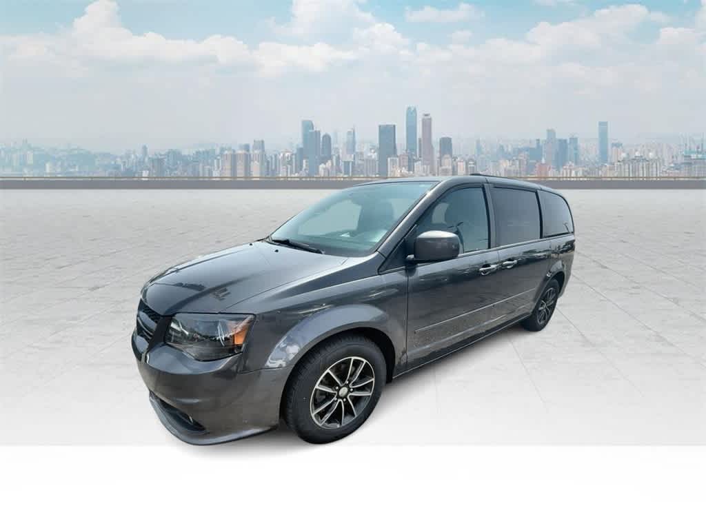 2017 Dodge Grand Caravan GT Hero Image