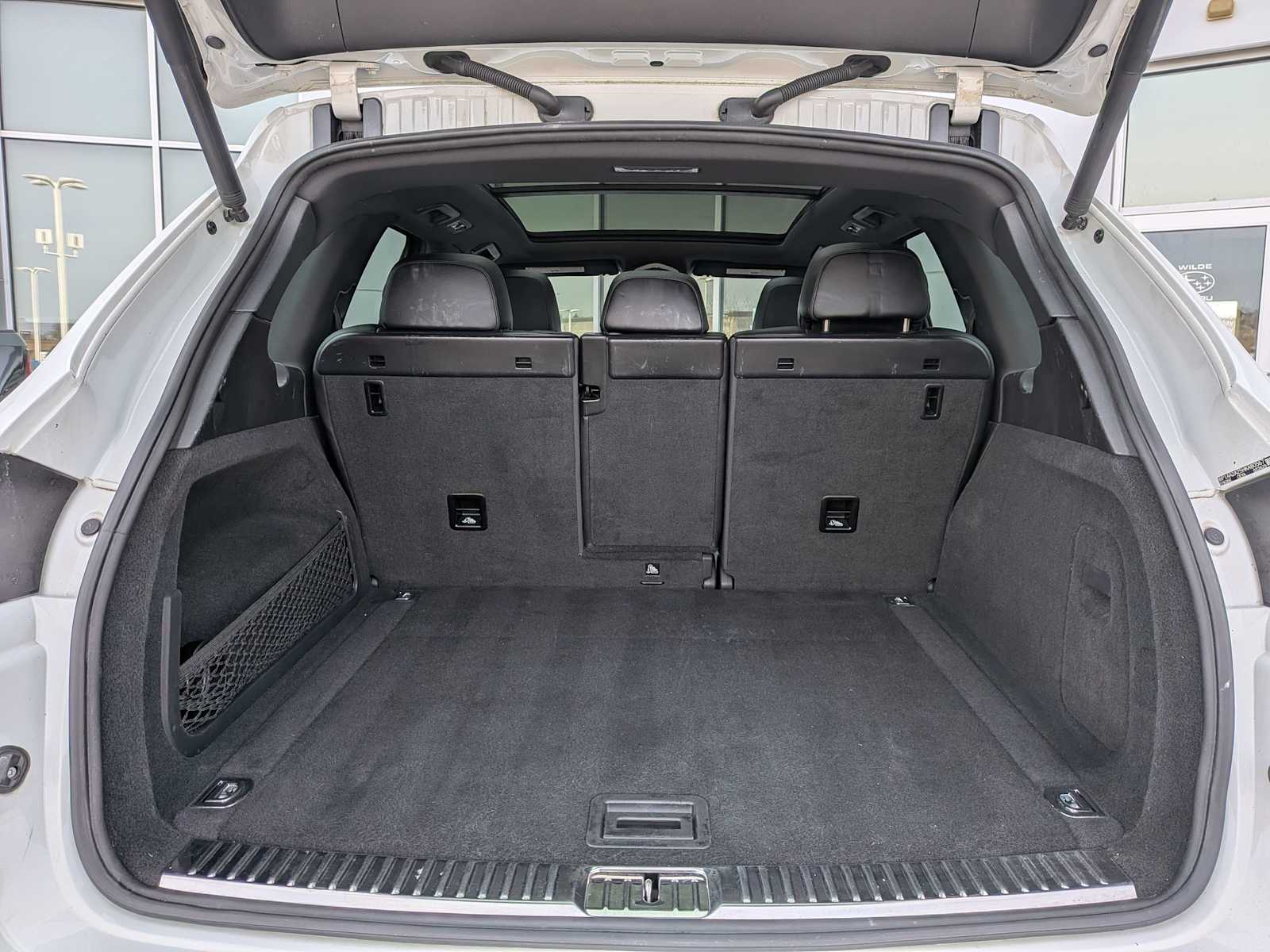 Thumbnail: 2017 Porsche Cayenne - 34