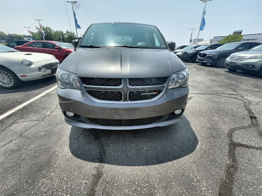 2017 Dodge Grand Caravan GT 10