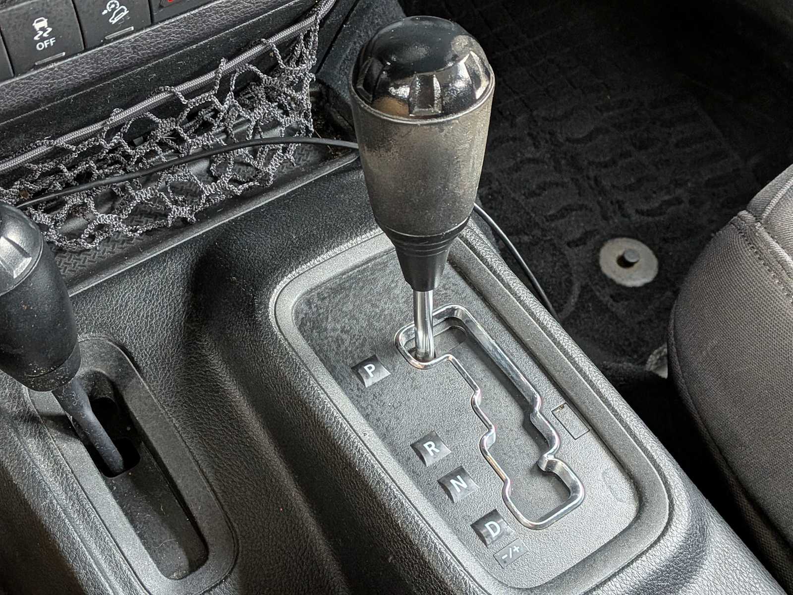 Thumbnail: 2017 Jeep Wrangler - 27