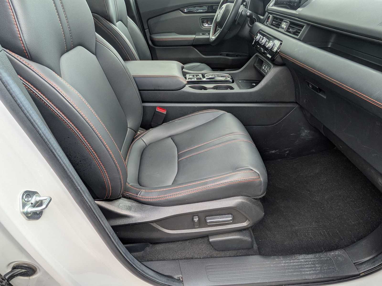 Thumbnail: 2023 Honda Pilot - 21