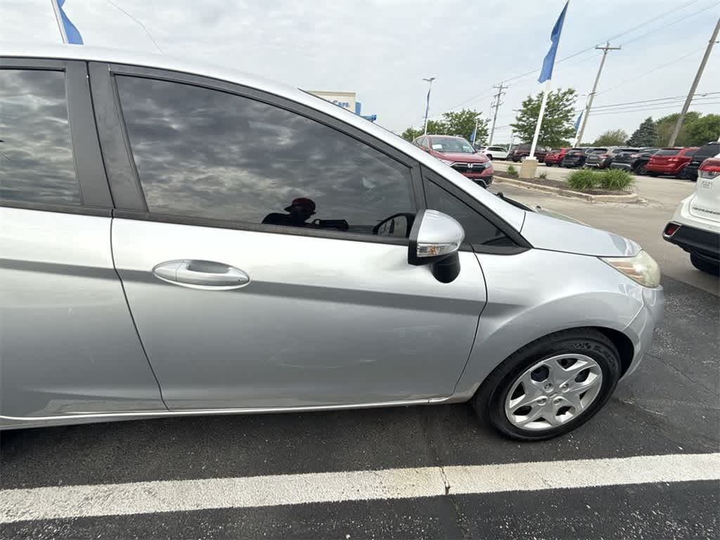 Thumbnail: 2013 Ford Fiesta - 8