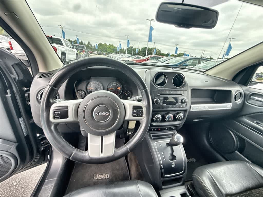 Thumbnail: 2016 Jeep Compass - 14