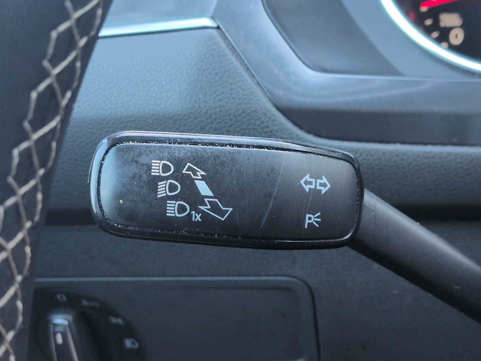 Thumbnail: 2021 Volkswagen Tiguan - 26