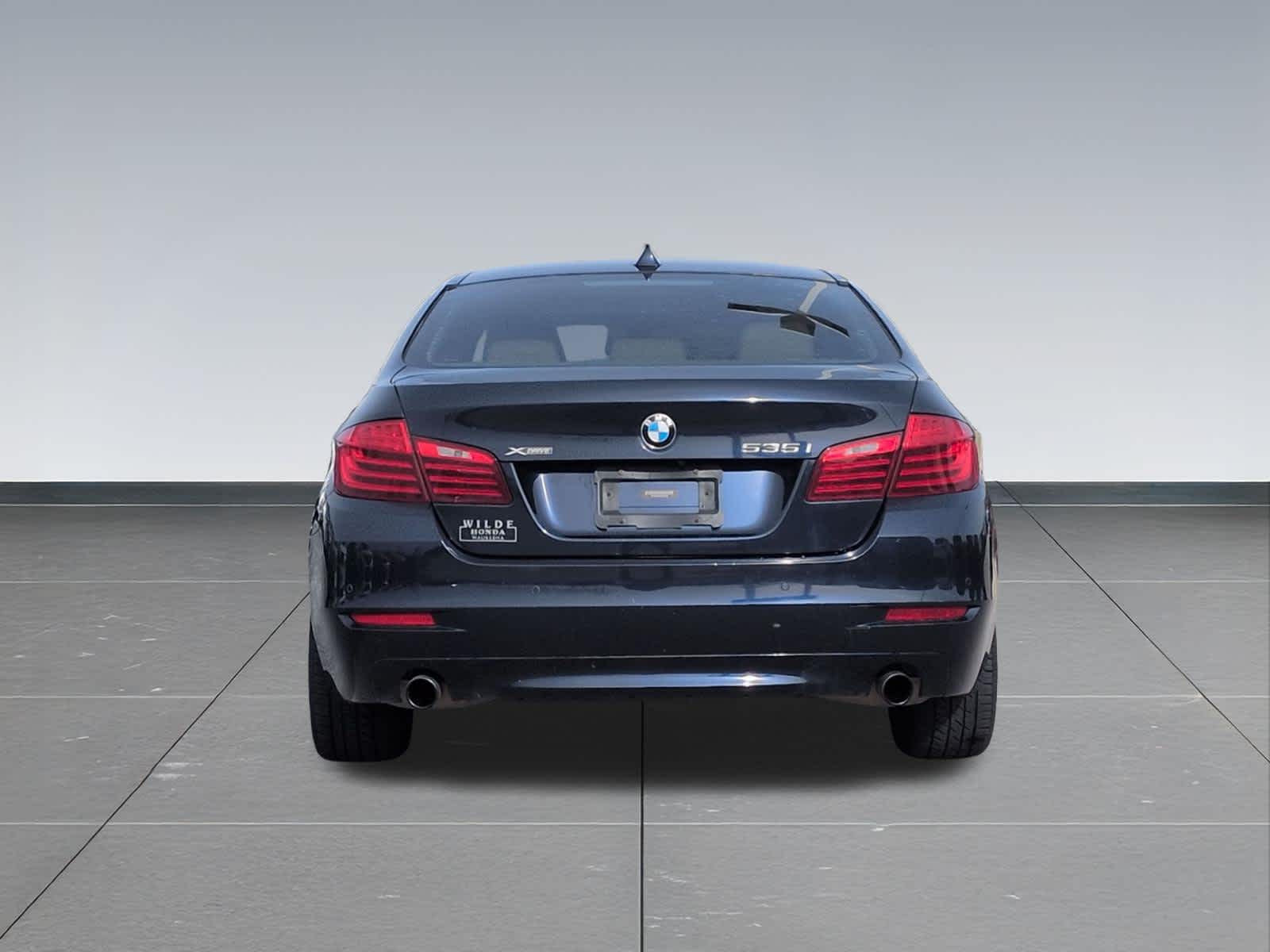 Thumbnail: 2014 BMW 5 Series - 5
