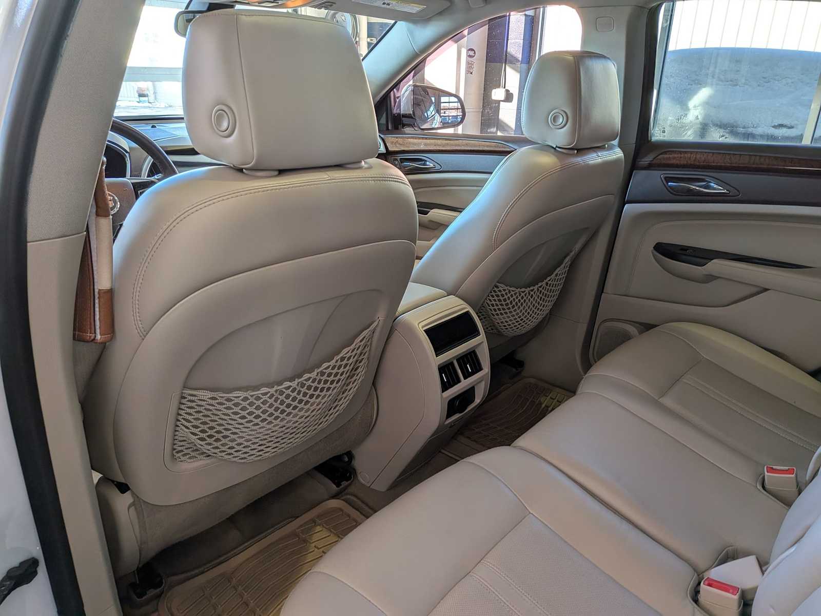 Thumbnail: 2016 Cadillac SRX - 17