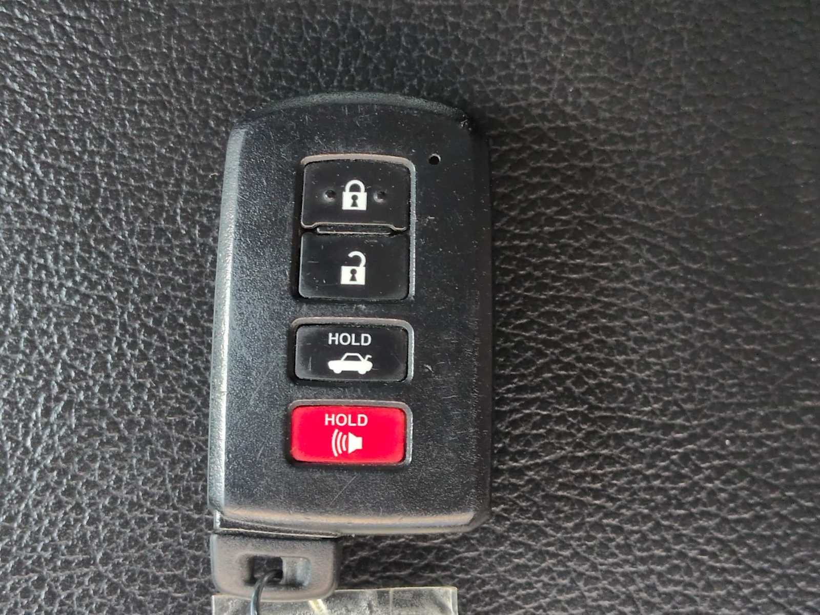 Thumbnail: 2014 Toyota Avalon - 34