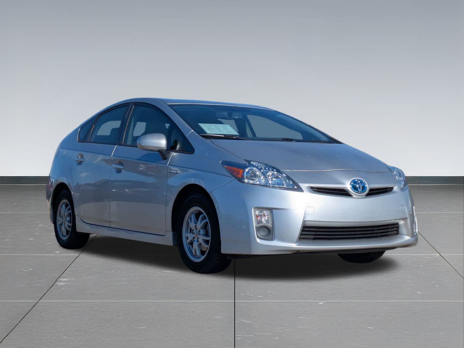 Thumbnail: 2011 Toyota Prius - 8