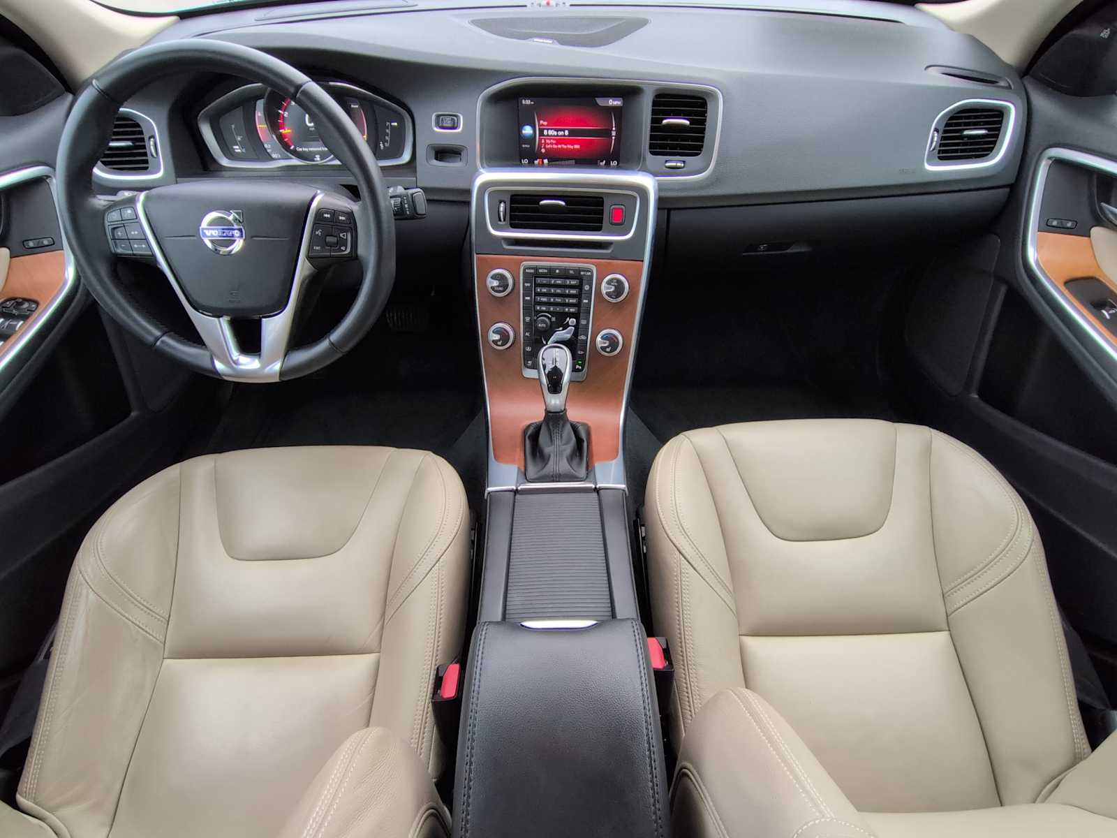 Thumbnail: 2017 Volvo S60 - 14