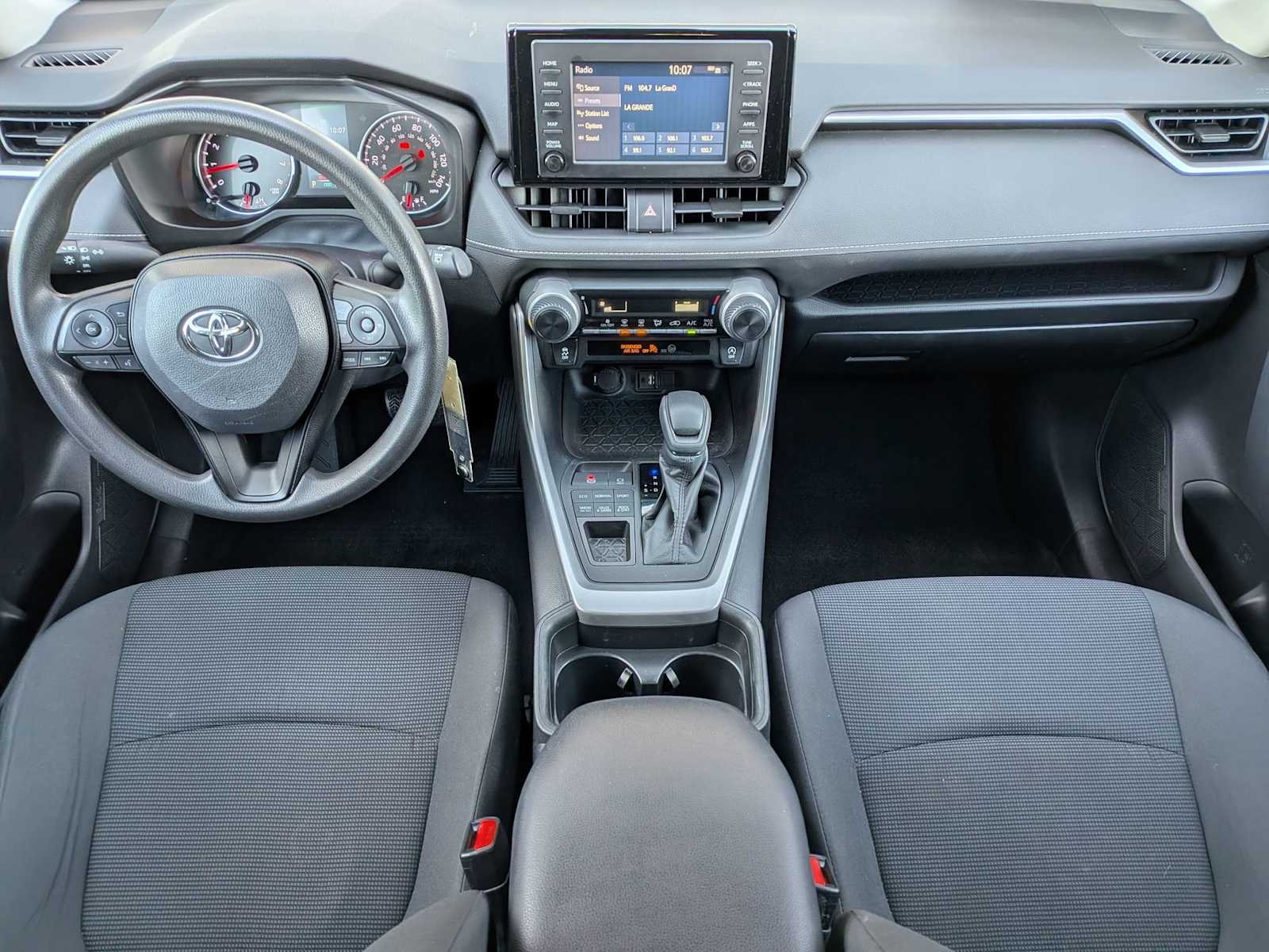 Thumbnail: 2019 Toyota RAV4 - 14