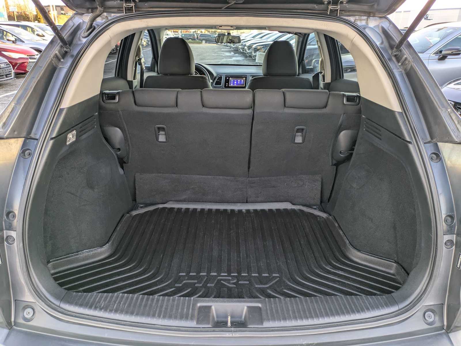 Thumbnail: 2017 Honda HR-V - 32