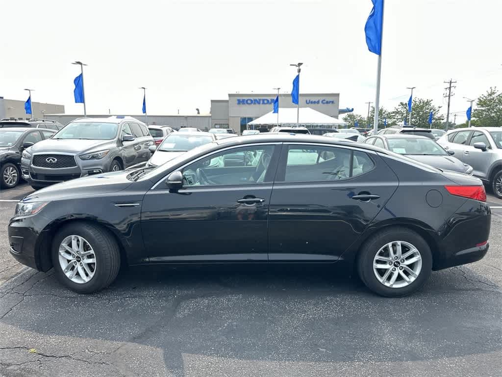 Used 2011 Kia Optima LX with VIN KNAGM4A75B5121082 for sale in Waukesha, WI