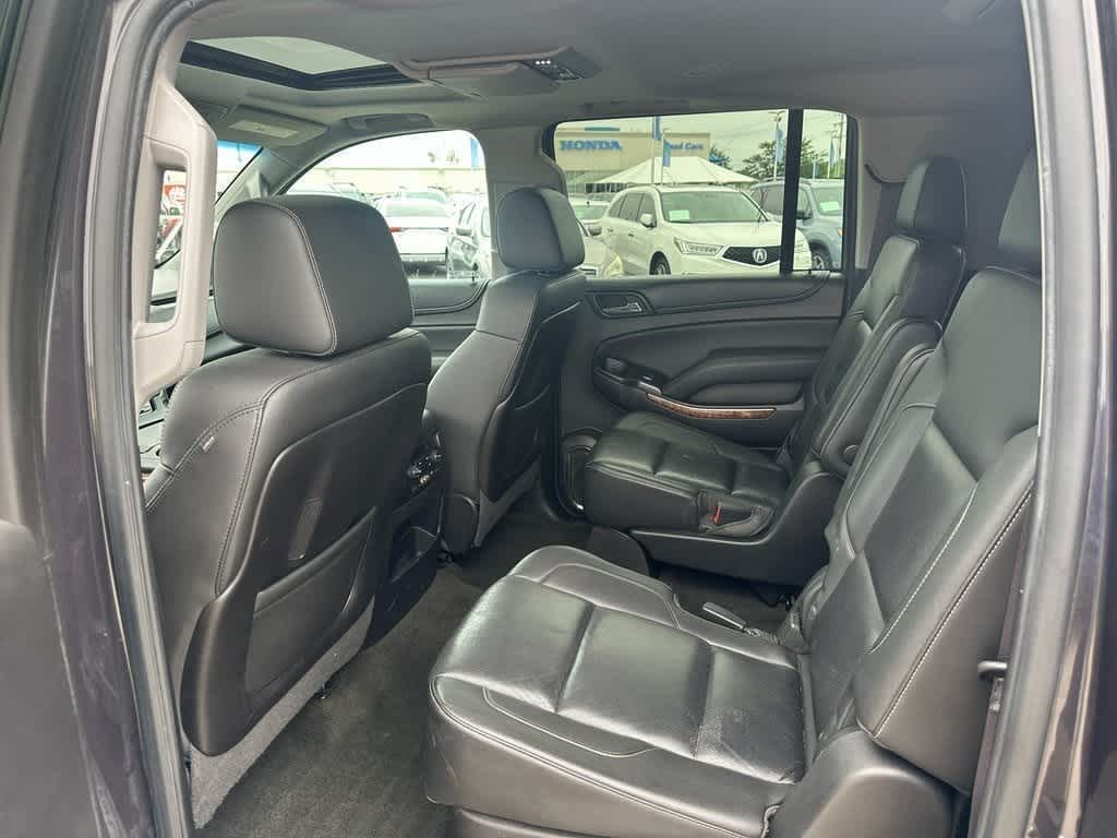 Thumbnail: 2016 Chevrolet Suburban - 11