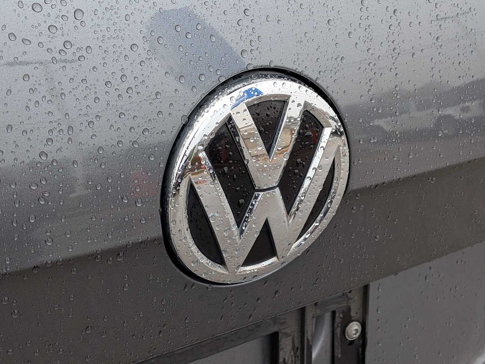 Thumbnail: 2019 Volkswagen e-Golf - 11