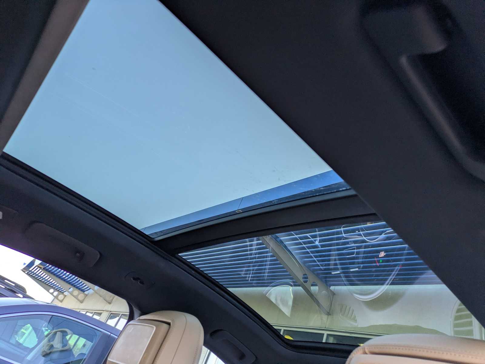 Thumbnail: 2019 Porsche Macan - 21