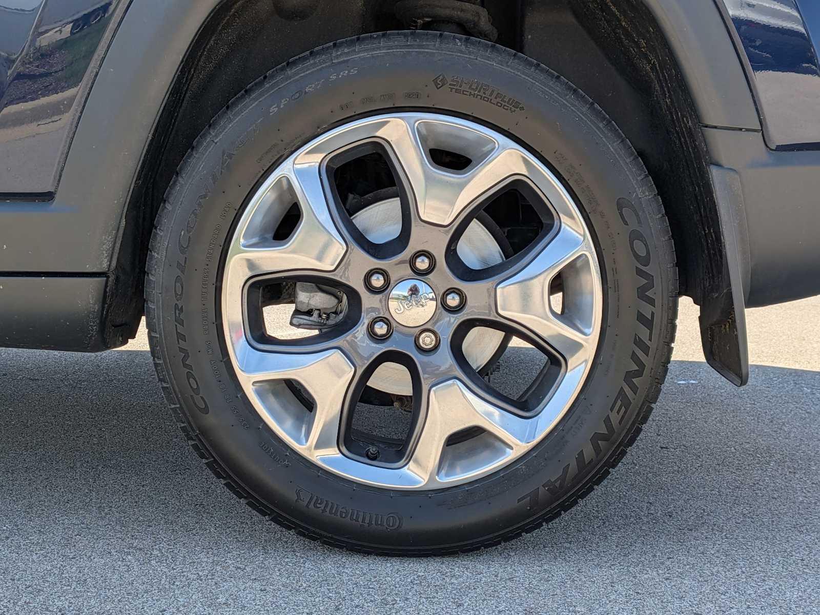 Thumbnail: 2018 Jeep Compass - 13