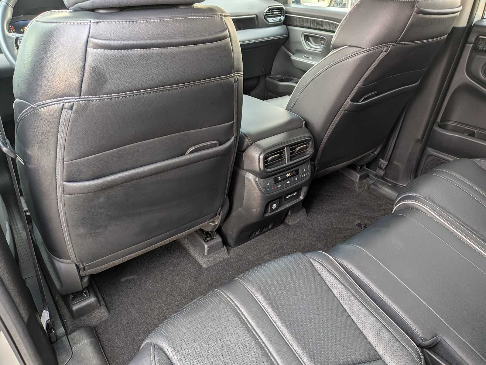 Thumbnail: 2023 Honda Pilot - 17