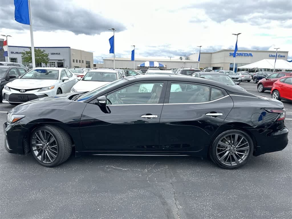 Used 2020 Nissan Maxima Platinum with VIN 1N4AA6FV2LC375646 for sale in Waukesha, WI