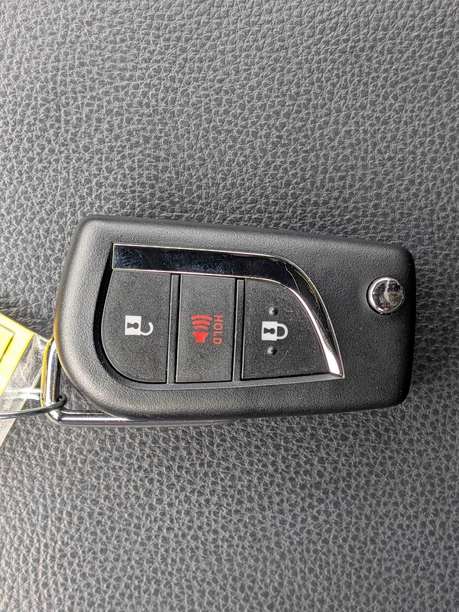 Thumbnail: 2023 Toyota RAV4 - 31