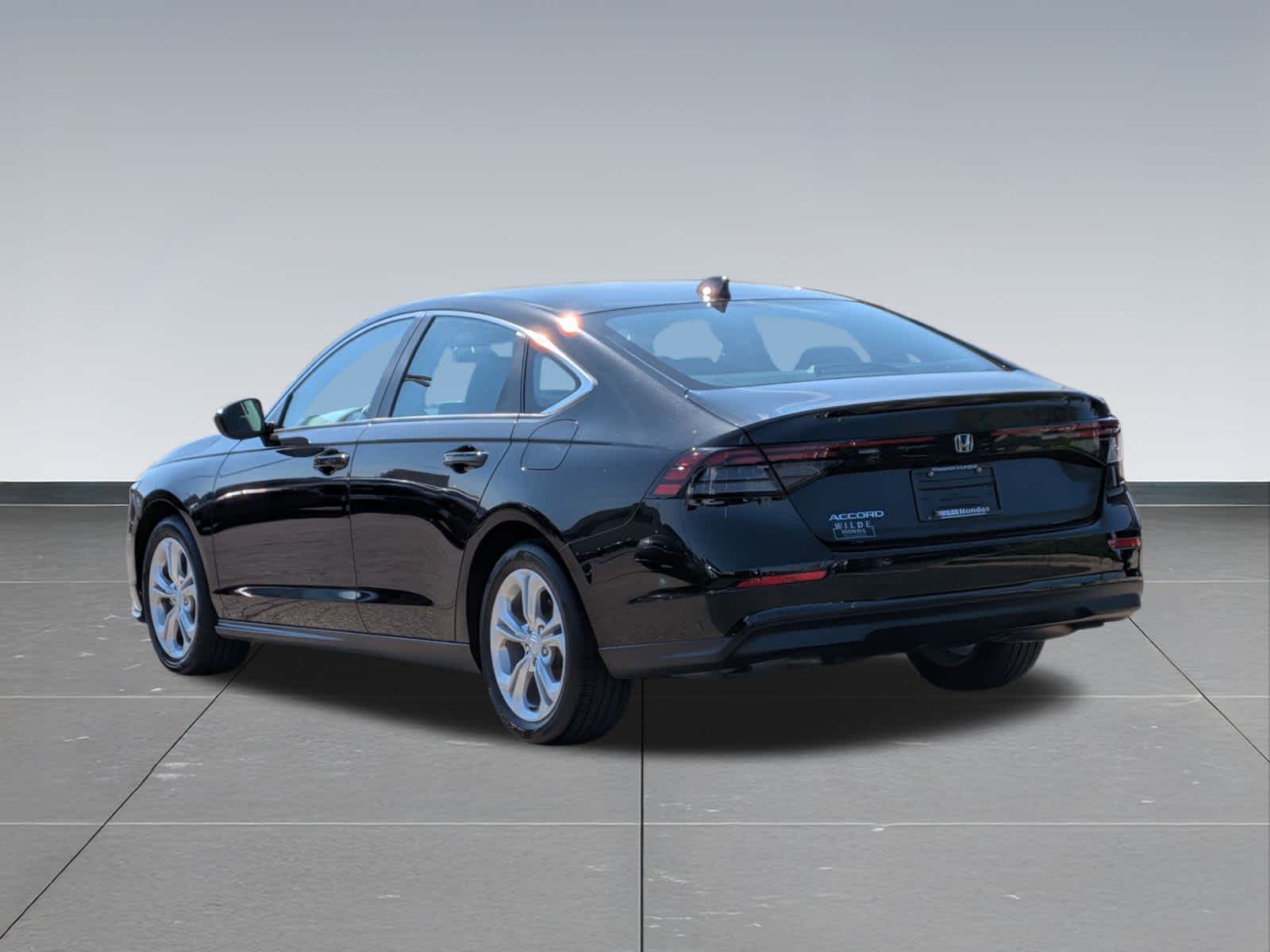 2023 Honda Accord LX photo 4