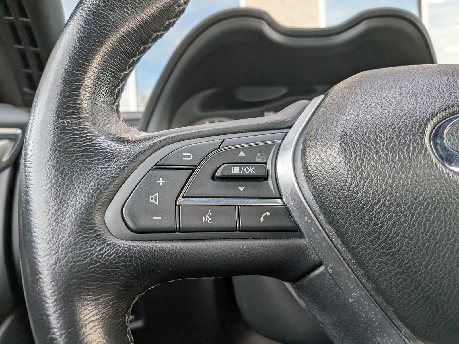 Thumbnail: 2018 INFINITI Q60 - 24