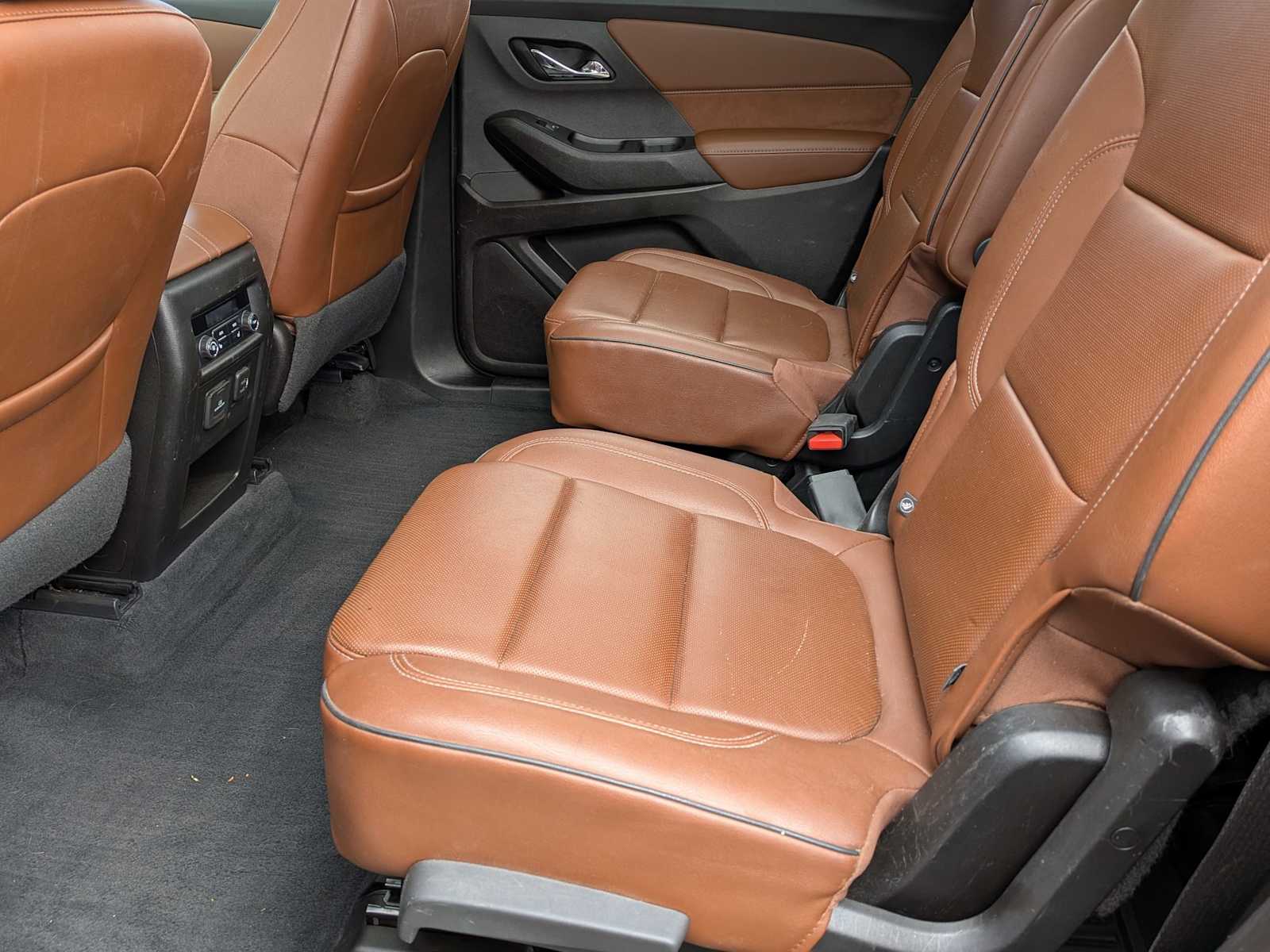 Thumbnail: 2019 Chevrolet Traverse - 18